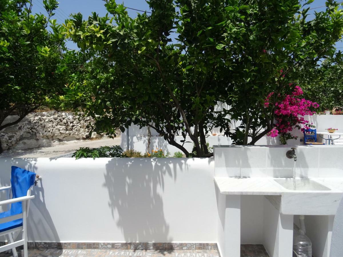 Matilda Milos - Cycladic Living Apartment Triovasalos Ngoại thất bức ảnh